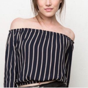 Brandy Melville  crop top